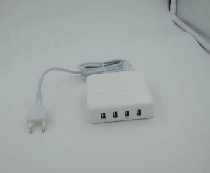 4 Pengisi Daya Dinding Port USB dengan Kabel Steker UE